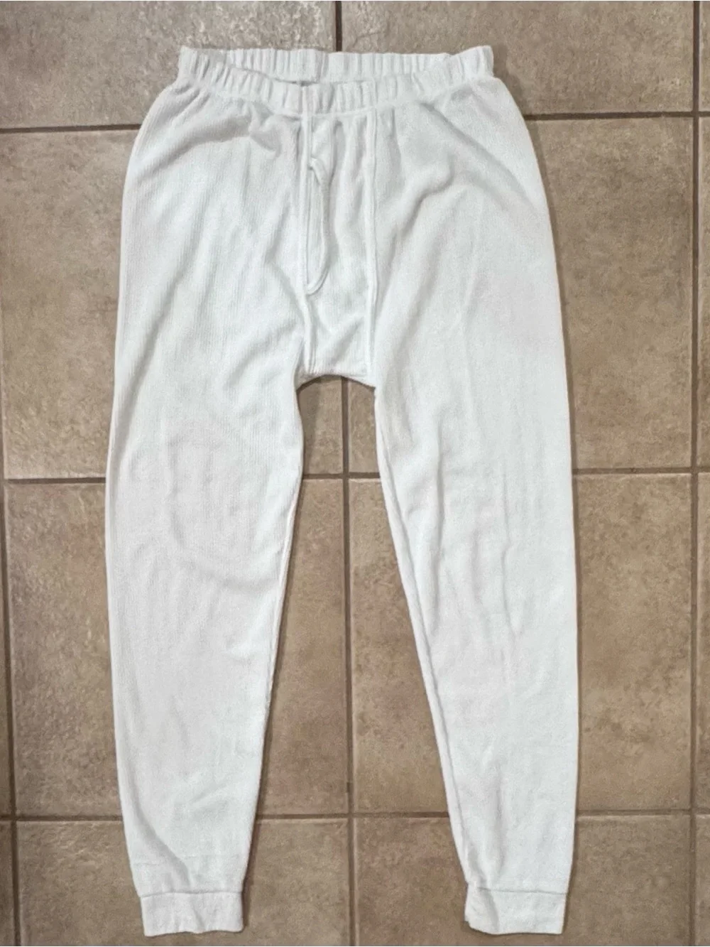 P&S- Men's White Thermal Long-Sleeve Pajama Set - Classic Comfort